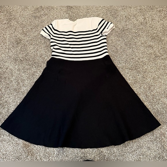 Talbots Petites Striped Bodice Fit And Flare Black And White Dress Medium - Picture 4 of 9